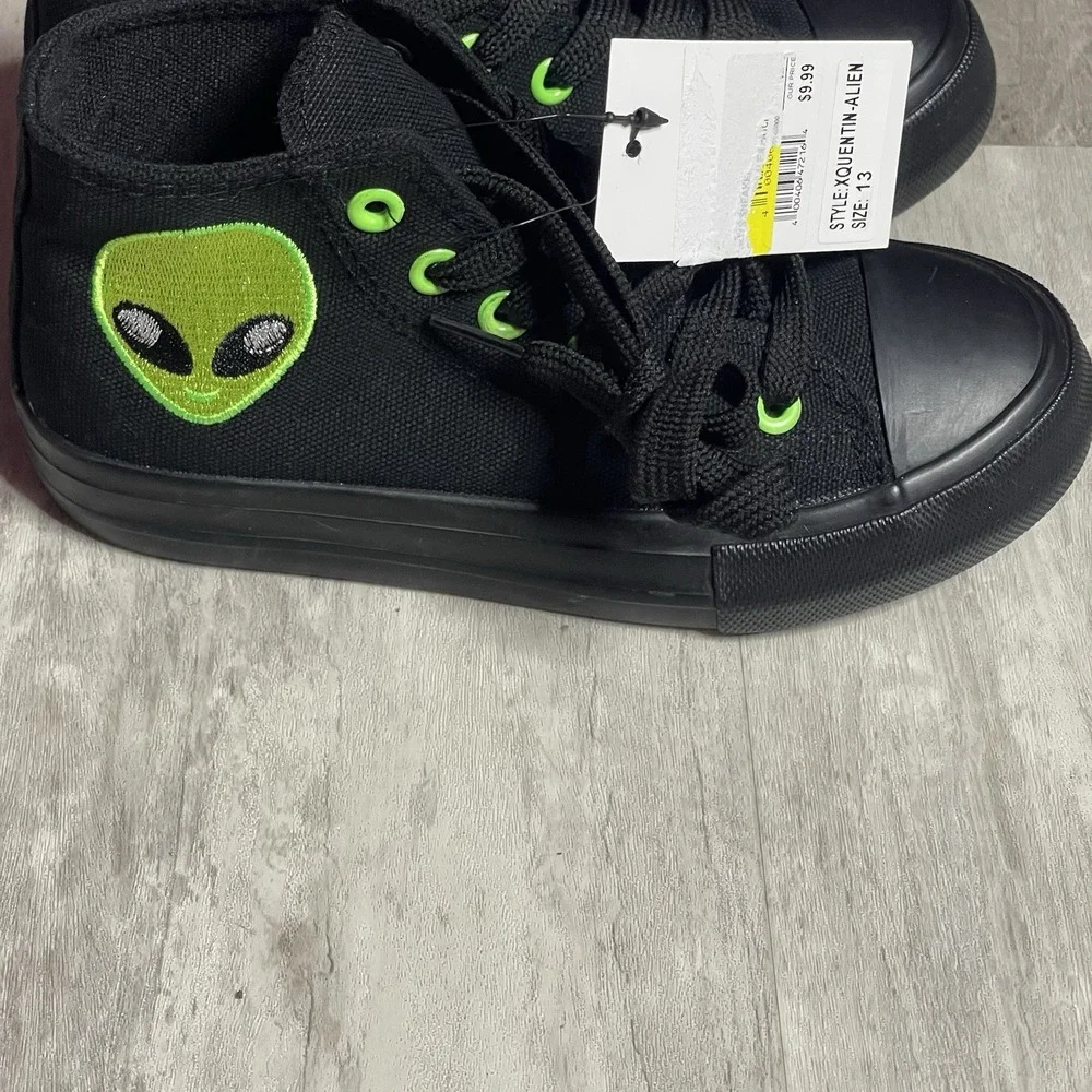 High Top Shoe Youth Sneaker (Black/green Size 13